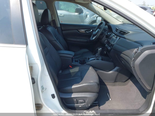 5N1AT2MV6HC847141 Nissan Rogue