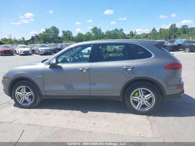 Porsche Cayenne 2017 WP1AE2A24HLA71129 Image 14