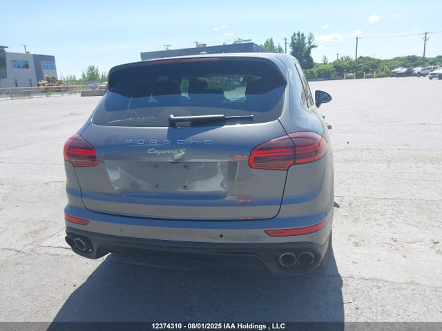 Porsche Cayenne 2017 WP1AE2A24HLA71129 Image 16