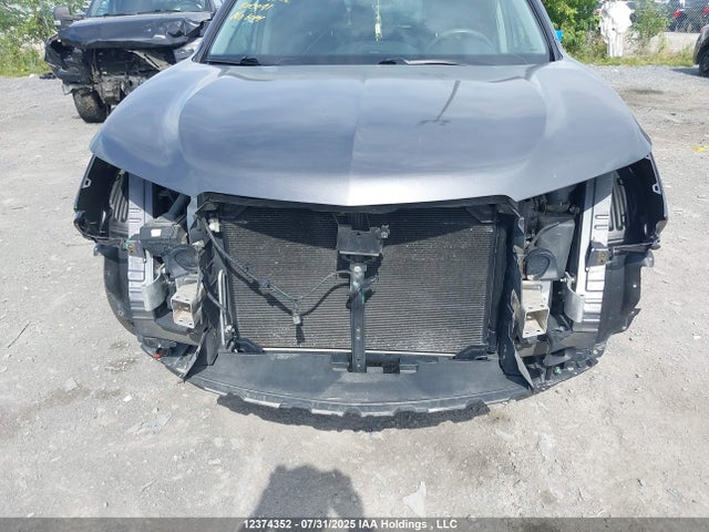 5J8YD4H83JL800091 Acura j35y5