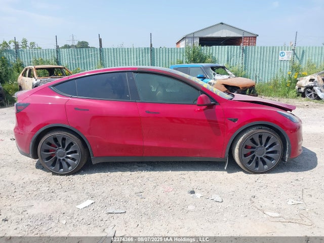 7SAYGDEF5PF757848 Tesla Model Y