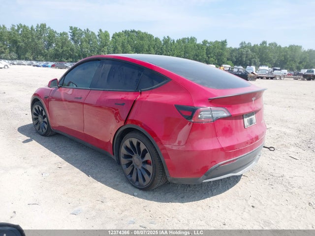 7SAYGDEF5PF757848 Tesla Model Y