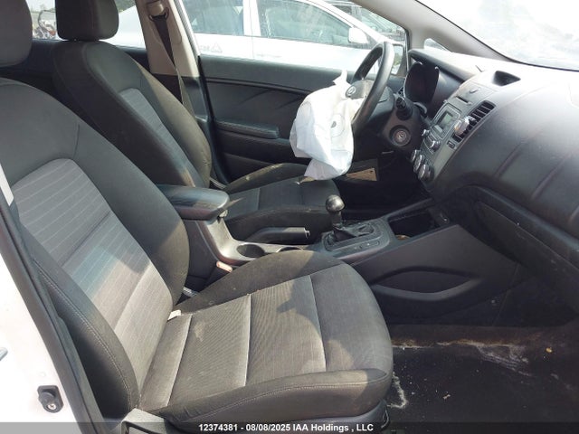 Продаж на аукціоні авто 2015 Kia Forte Lx, vin: KNAFX4A64F5390500, номер лоту: 12374381