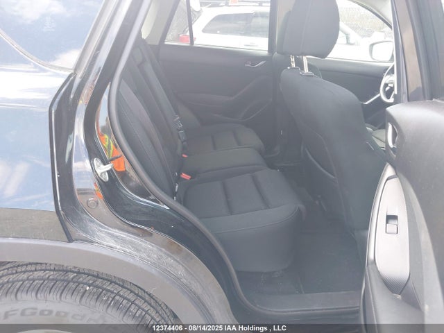 JM3KE4CY5G0613929 Mazda py