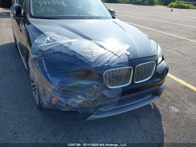 WBAVL1C57EVY11358 BMW X1