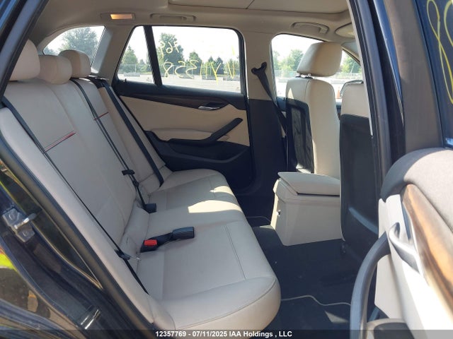WBAVL1C57EVY11358 BMW X1