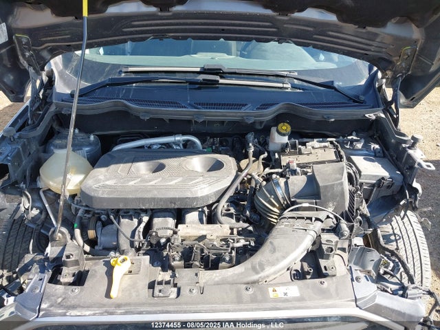 MAJ6P1UL9JC218864 Ford 2018