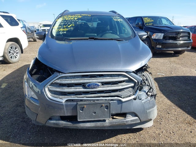 MAJ6P1UL9JC218864 Ford 2018