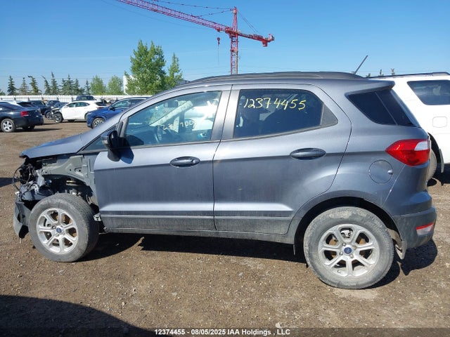 MAJ6P1UL9JC218864 Ford 2018