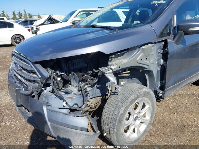 MAJ6P1UL9JC218864 Ford 2018