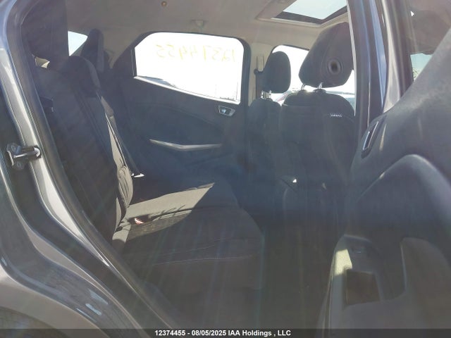 MAJ6P1UL9JC218864 Ford 2018