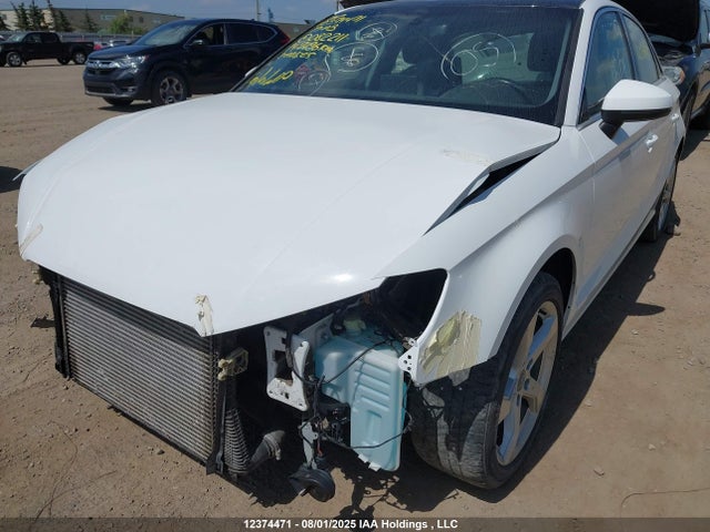 WAUBEGFF2KA082211 Audi 2019