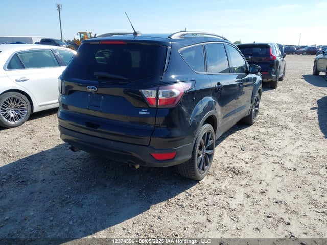1FMCU9G99HUE27168 Ford 2017