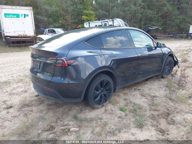 7SAYGDEE6RF203289 Tesla Model Y
