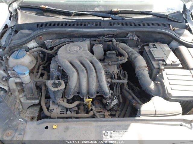 3VW1K7AJ2EM410220 Volkswagen Jetta
