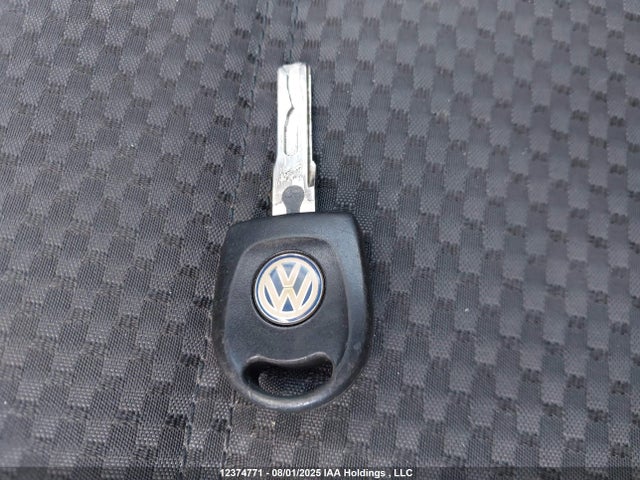 3VW1K7AJ2EM410220 Volkswagen Jetta
