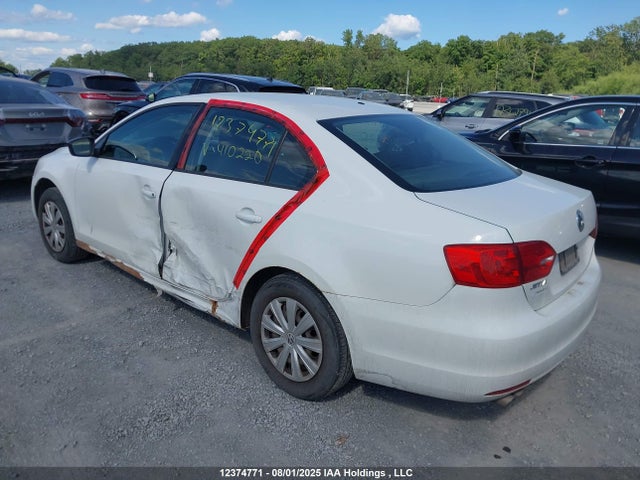 3VW1K7AJ2EM410220 Volkswagen Jetta