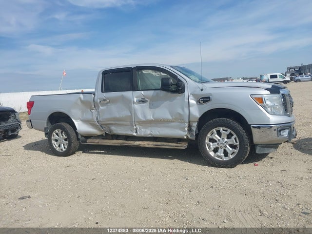 Nissan Titan 2016 1N6BA1F42GN500838 Image 13