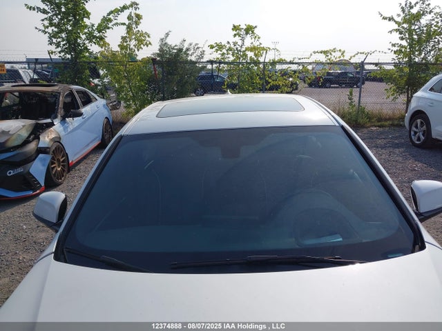 WBA8D9C38HA012336 BMW 330I
