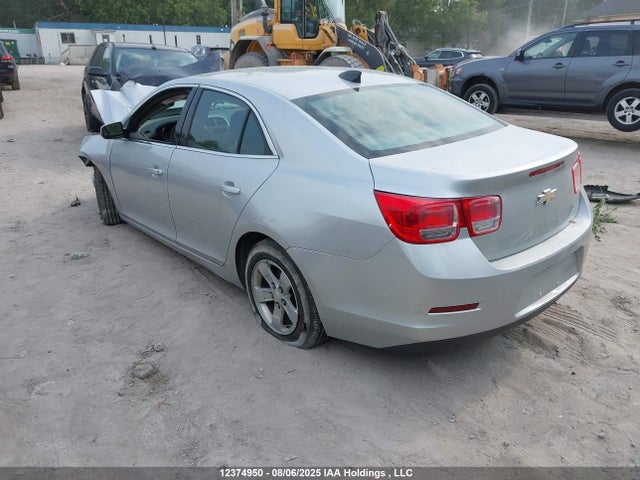 Chevrolet lkw 2015 1G11B5SL1FF150538 Image 3