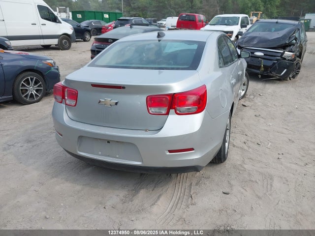 Chevrolet lkw 2015 1G11B5SL1FF150538 Image 4
