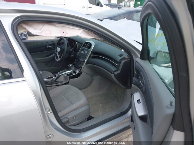 Chevrolet lkw 2015 1G11B5SL1FF150538 Image 5