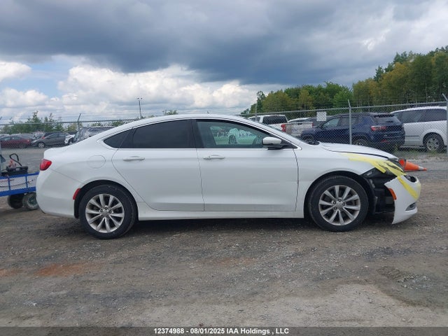 1C3CCCCG4FN703650 Chrysler 200