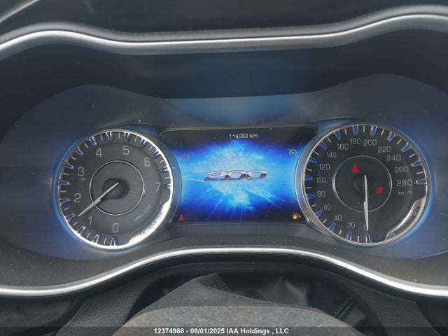1C3CCCCG4FN703650 Chrysler 200