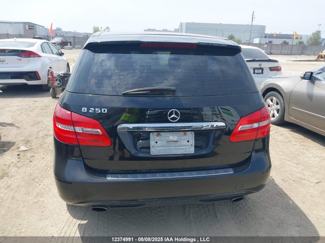 WDDMH4EB8EJ213605 Mercedes-Benz 2014