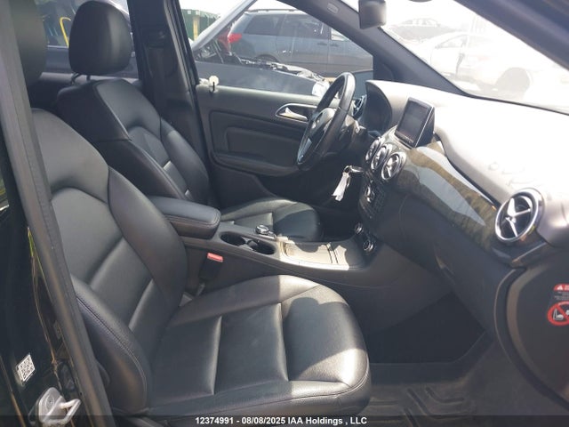WDDMH4EB8EJ213605 Mercedes-Benz 2014
