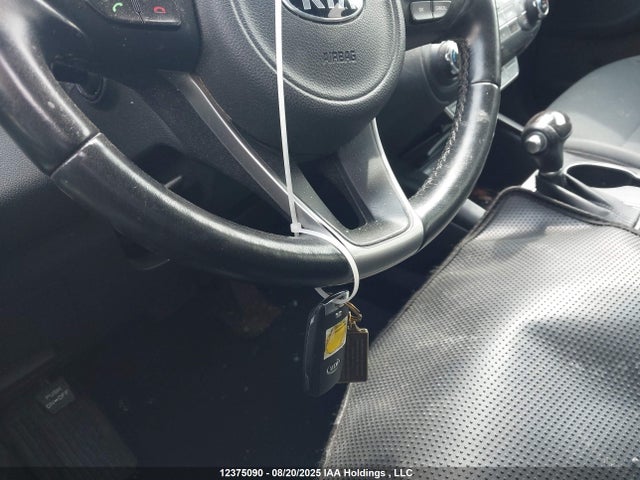 KIA 2017 2017 5XYPGDA5XHG211031 Image 11