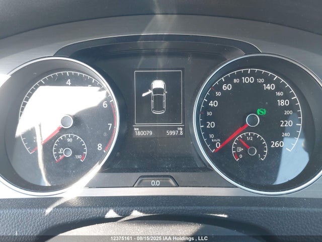 3VW917AU8FM019316 Volkswagen Golf