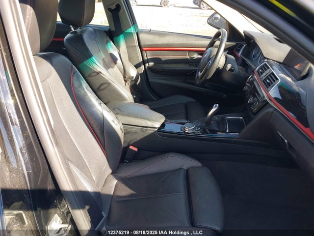 Продаж на аукціоні авто 2016 Bmw 320i Xdrive, vin: WBA8A3C56GK689630, номер лоту: 12375219