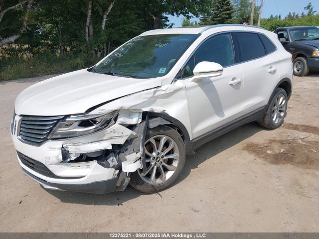 5LMCJ2A98FUJ46756 Lincoln 2015
