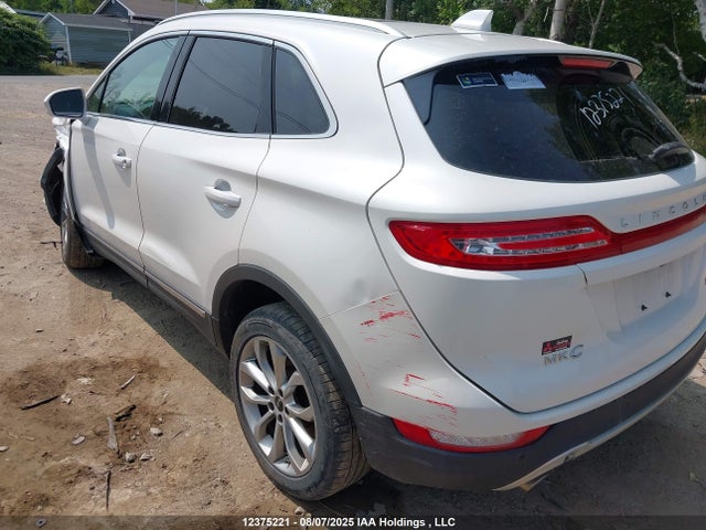 5LMCJ2A98FUJ46756 Lincoln 2015