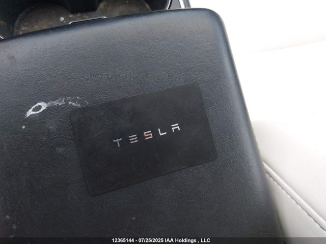 5YJ3E1EA0LF786670 Tesla MODEL 3