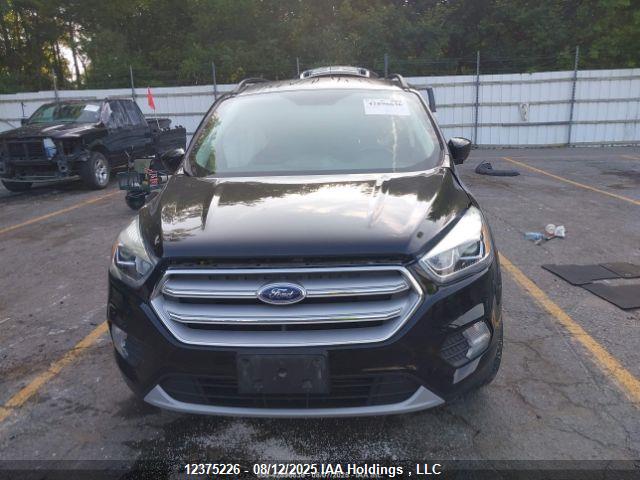 1FMCU9H98KUB70784 Ford Escape