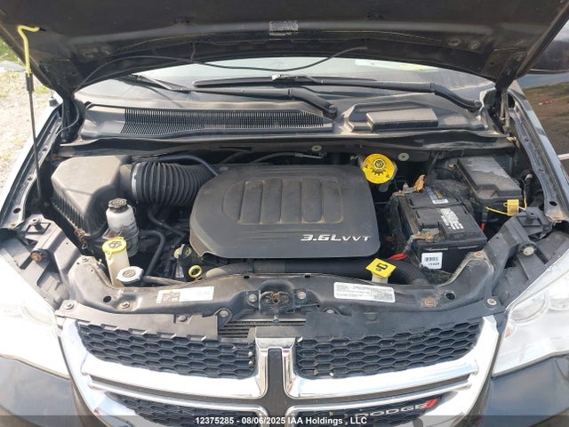 2C4RDGDG8GR382015 Dodge Grand Caravan