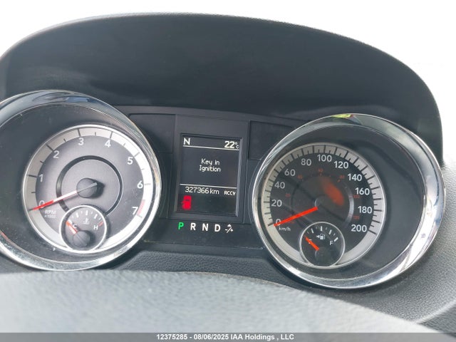 2C4RDGDG8GR382015 Dodge Grand Caravan