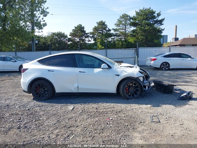 5YJYGDEF2MF201568 Tesla Model Y