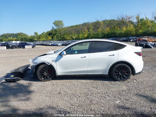 5YJYGDEF2MF201568 Tesla Model Y