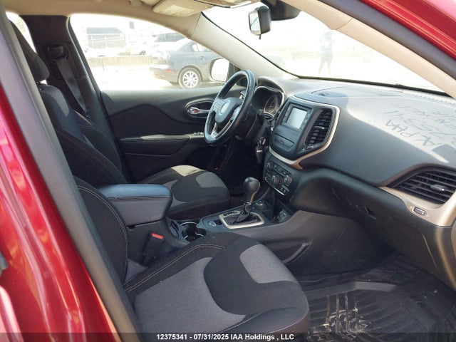 1C4PJMAB6FW665218 Jeep Cherokee