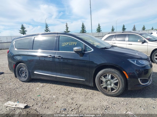 2C4RC1GG6HR532460 Chrysler Pacifica