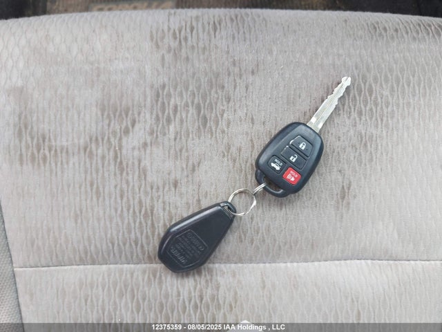 Toyota 2zr-fe 2015 2T1BURHE9FC300300 Image 11