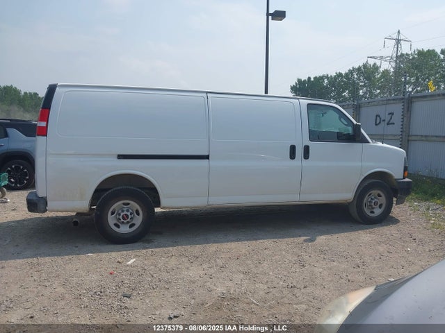 GMC lv1 2024 1GTW7BFP5R1265638 Image 12