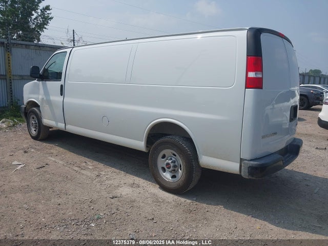 GMC lv1 2024 1GTW7BFP5R1265638 Image 3