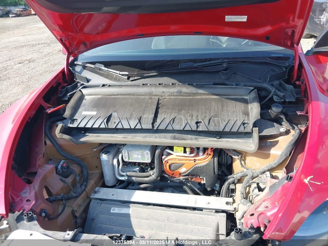 7SAYGDEE7NF541066 Tesla Model Y