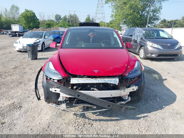 7SAYGDEE7NF541066 Tesla Model Y