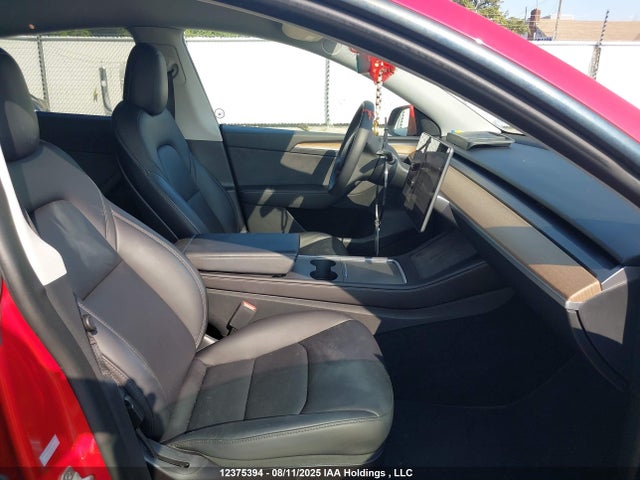 7SAYGDEE7NF541066 Tesla Model Y