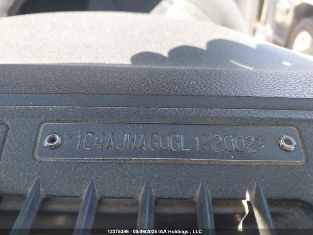 1C4AJWAG0GL182002 Jeep Wrangler